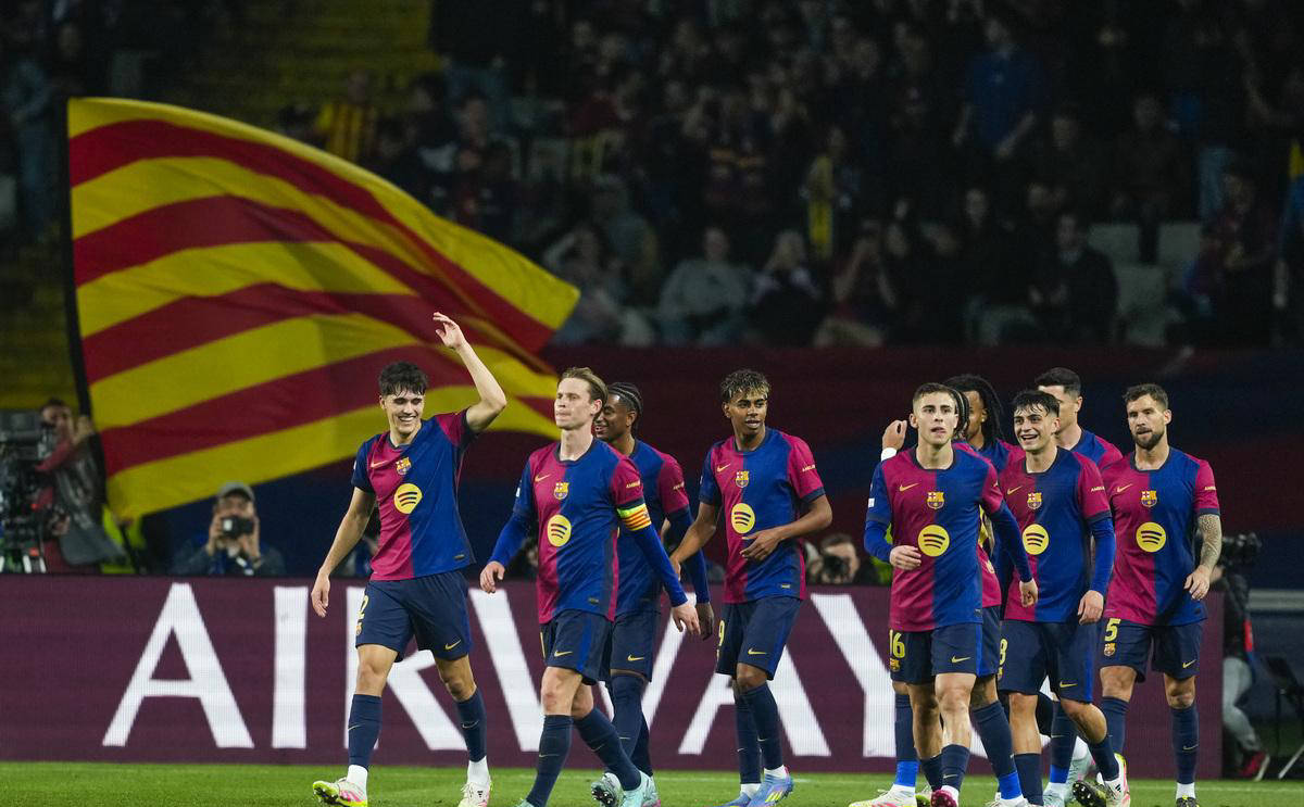 包含阿扎伦卡重要时刻战术调整，巴塞罗那带队取胜！的词条